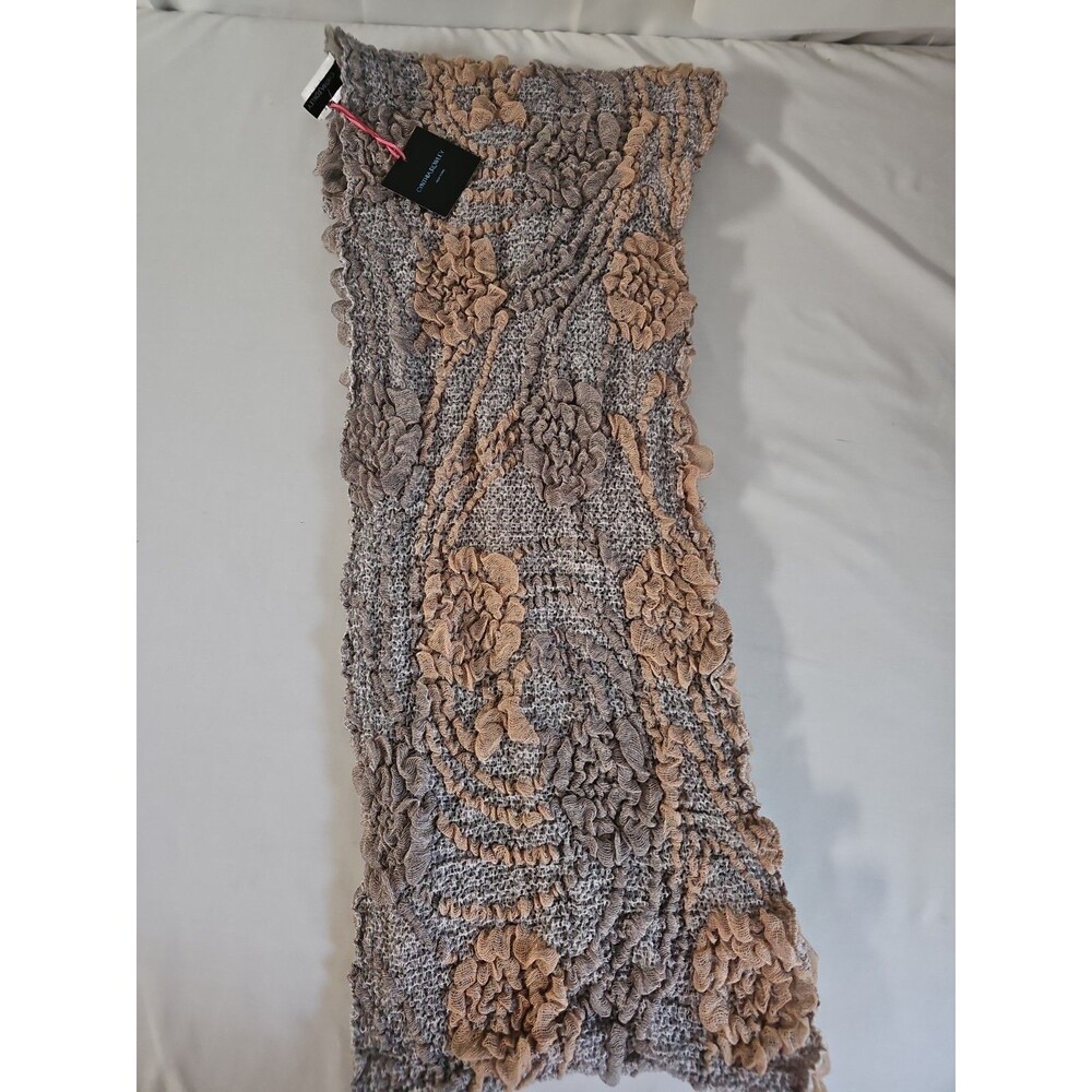 NWT Cynthia Rowley Infinite Scarf Beige Floral with Gray background